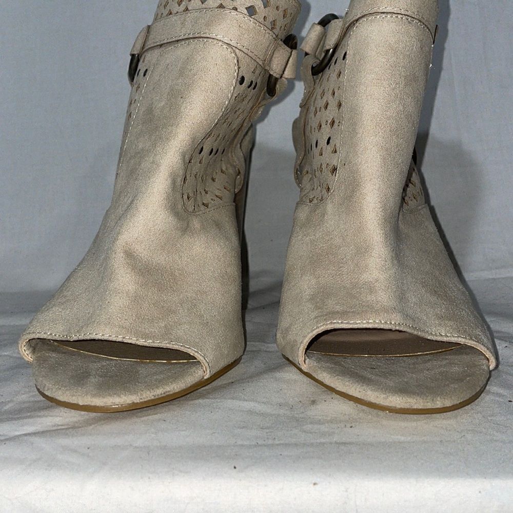 Just fad open toe sling back wide heal